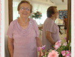 Estamos muito felizes pois no ltimo dia 09/01/2011 nossa me, Maria Vieira, completou 80 anos, e fizemos uma bela festa em Coqueiros.  Mame engrandece a histria do Bairro de Coqueiros, pois veio aos 13 anos trabalhar, casou-se, e viveu com Moacir Reis Vieira, o (Cici), no Antigo praia clube onde moraram e trabalharam por mais de 30 anos. Parabns V Maria que Deus te ilumine sempre e te d muita sade. Filhos, Netos, Noras, Genros, Netos e bisnetos.