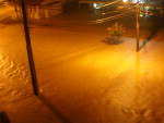 No bairro Amrica, a enchente tambm chegou  rua Max Colin