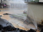 Cano do Samae estourou na Rua Paulo Eugnio Schlfgel na Vila Itoupava.