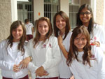 Carolina Veiga, Rafaela Delcastanheli, Eduarda Fischer, Helena Pacheco e Maria Eduarda Lima