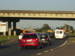 Por volta das 17h, motoristas enfrentavam lentido no km 442 da BR-386, em Nova Santa Rita, onde h estreitamento de pista