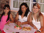 Diuly, a me e Bruna no ano novo de 2010.