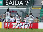 Juninho comemora primeiro gol dele pelo Figueirense na Srie A