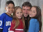 Gostaria de homenagear meus filhos Wesley Jordan,gatha,meu esposo Lazaro e minha filha fabielly.Amo vocs!