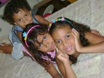 Essas trs crianas nas fotos so as maravilhas que me do     orgulho em ser pai! Tres maravilhas que mudaram minha vida. Na ordem por idade Nathalia, Nicolle e o Dono da Casa Pedro Henrique!