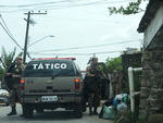 Polcia Militar busca assaltantes na Costeira, em Florianpolis