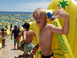 1 lugar: Praia Cottesloe, no Oeste da Austrlia = 2,088 competidores no mar ao mesmo tempo