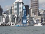 Lider da Volvo Ocean Race na classificacao geral barco Telefonica navega na Baia de Auckland 