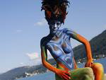 Modelo posa durante o festival mundial de pintura corporal realizado na cidade de Poertschach, na ustria. No Sbado (07)