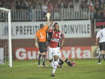 Leandro Carvalho comemora gol