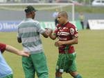 Refael Costa comemora o gol contra o Mogi Mirim