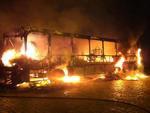 nibus da empresa Rodovel foi incendiado no Bairro Ponta Aguda, em Blumenau, na noite desta segunda-feira, por volta das 22h30min