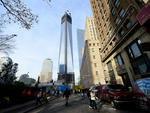 O novo World Trade Center est em construo, com 104 andares e sera o edifcio mais alto de Nova York.