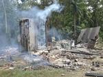 Segunda-feira: Fogo destri casa no Belchior Central, em Gaspar