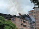 Prdio residencial foi evacuado para combate s chamas