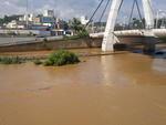 Chuvas causam alagamentos e deixam Brusque em nvel de emergncia. Rio Itaja-Mirim, que corta a cidade, chegou a 5,61 metros