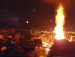 Quinta-feira: Incndio destri casa na Rua Curitibanos, no Bairro Vila Nova, em Blumenau