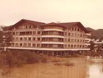 Prefeitura Municipal de Blumenau. Foto foi feita por um membro da famlia Marx. Mande tambm fotos da enchente de 1983 para o email geral@santa.com.br