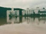 Vista do Bairro Garcia, no local atrs do 23 BI. Foto foi enviada pr Giselle Imnhof. Voc tambm pode enviar imagnes da enchente de 1983 para o email geral@santa.com.br