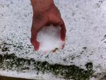 Neve no Bairro Poloquia, em Indaial. Foto e descrio enviadas pelo leitor.