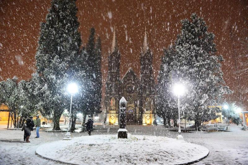 Neve atinge mais de 20 municípios gaúchos 15512596