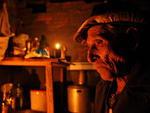 Vendelino Miranda, 83 anos, mora no Bairro Progresso, em Blumenau. Est h oito anos sem energia eltrica.