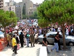 Manifestao em Beirute aps morte de civis em Qana