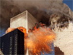 Choque causa exploso no edifcio sul do World Trade Center 