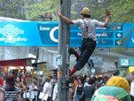 30/10/2006 - Participantes da feira tambm assistem  apresentaes especiais