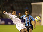 Alessandro Lopes Pereira, 21 anos, zagueiro, natural de Ponta Grossa (PR). Tem 72 kg, 1,85m e veio do Atltico-PR. Disputou quatro jogos na Srie B 2005