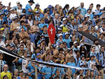 Torcida gremista no Centenrio, em Caxias do Sul