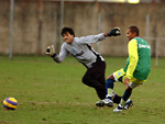 Amoroso e Saja no treino com bola