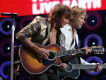 Bon Jovi cantou para o pblico da edio americana do Live Earth