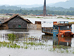 O povoado de Kolanppar, a 60 quilmetros de Guwahati, foi totalmente inundado