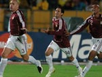 Os jogadores da Venezuela comemoram o primeiro e nico gol da partida. Rey, aos 22 minutos do segundo tempo, em cobrana de falta do meio-de-campo determinou o resultado do jogo