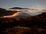 Incndios nos montes prximos  reserva indgena de La Jolla, no estado da California, nos Estados Unidos