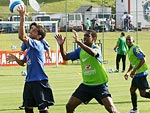 A tarde, mais treino na Granja Comary, em Terespolis (RJ)