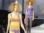 Marc Jacobs mostrou muitas tonalidades entre o roxo e o lils e entre o laranja e o goiaba 