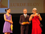 Entrega do trofu Histrias Curtas, categoria melhor Atriz, Paula Valdez entrega para Lurde Eloy, de O Mujica