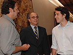 Oswaldo Zanetti, diretor de produo da MPM, com Ucho Carvalho e Alexandre Macedo, da N ideias