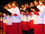 Coro de Meninos Cantores da Catedral de Novo Hamburgo se apresentou na noite desta quinta-feira no Usina de Natal