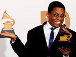 O msico Herbie Hancock ganhou o prmio de Melhor lbum Contemporneo de Jazz por River: The Joni Letters