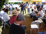 Palestra do tcnico e coordenador Andr Debastiani para agricultores