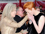 Tilda Swinton, de Conduta de Risco, com a atriz Faye Dunaway