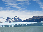 El Calafate: O brao sul do Perito Moreno. Nos dias de sol percebe-se toda a imensido do paredo de gelo