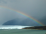 El Calafate: No Parque Nacional dos Glaciares, a paisagem muda. Chove e faz sol ao mesmo tempo. O Glaciar Perito Moreno impressiona desde longe