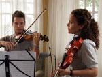 Carmem, Mirna Spritzer,  professora de violino