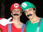 Super Mrio Bross e seu amiguinho Luigi (cad os cogumelos?)