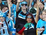 A torcida do Grmio aproveita o domingo ensolarado na Capital para apoiar o time no Brasileiro 2008