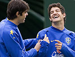 Em entrevista, antes do treino, o atacante Alexandre Pato afirmou que far tudo para no sair mais